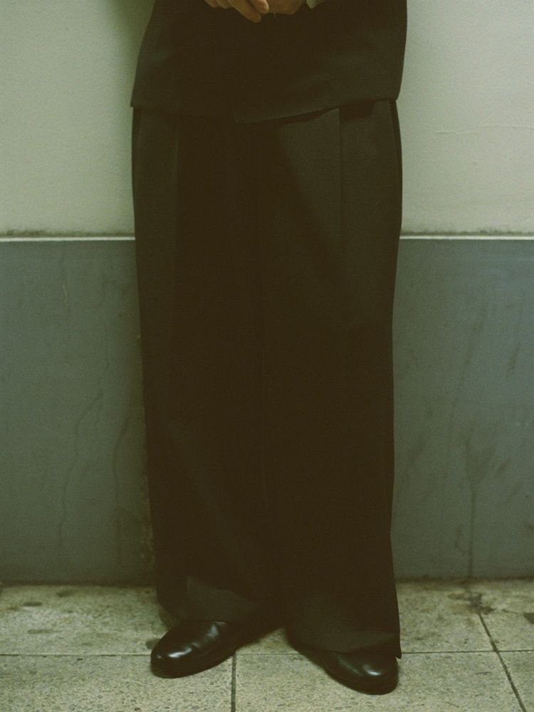 Llife DOBBY MESH BAGGY SLACKS