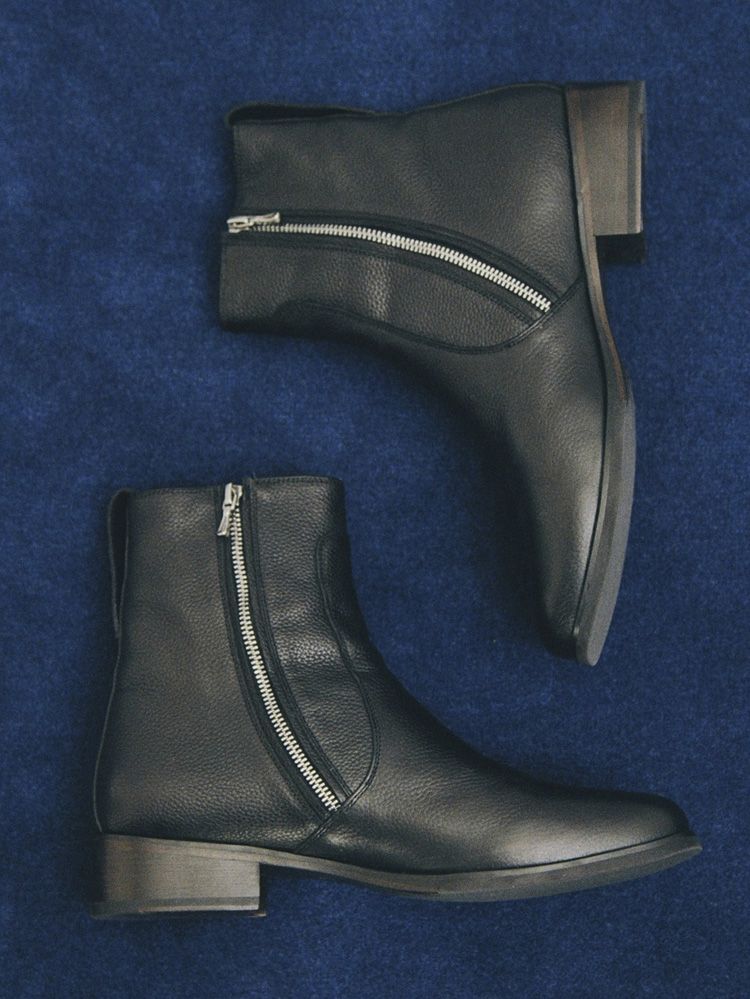 Llife SLIGHT SQUARE ZIP BOOTS