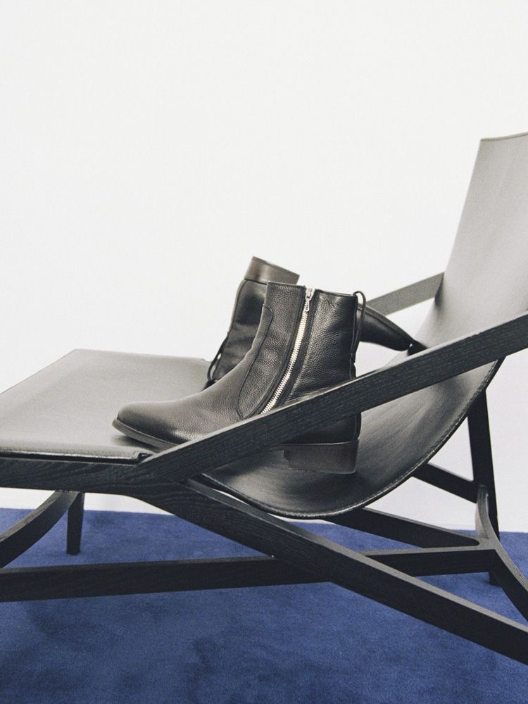 Llife SLIGHT SQUARE ZIP BOOTS
