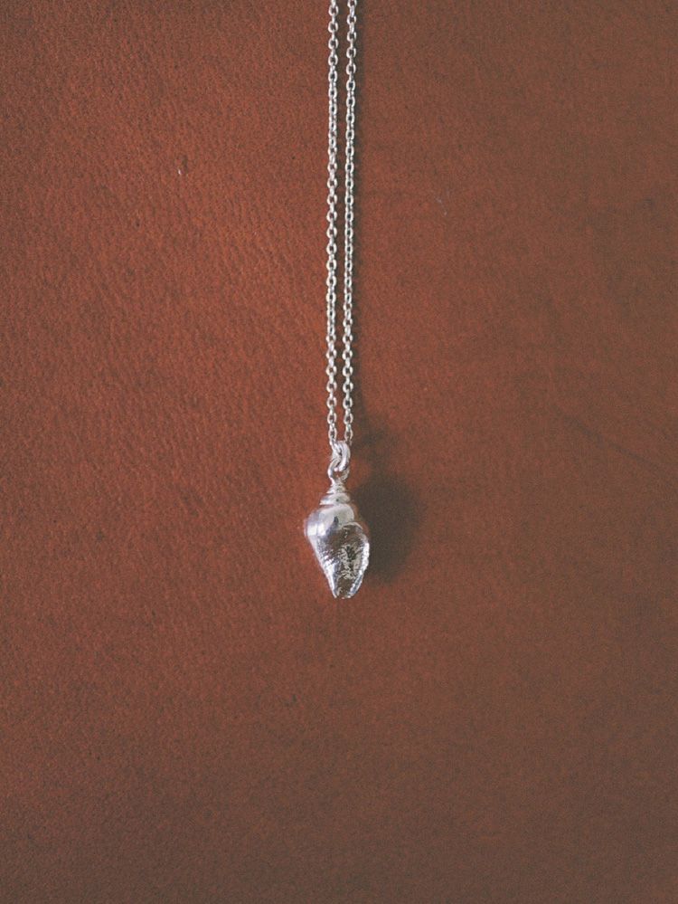 LIDNM / Llife ONLINE STORE / Llife VOLUTA SHELL NECKLACE