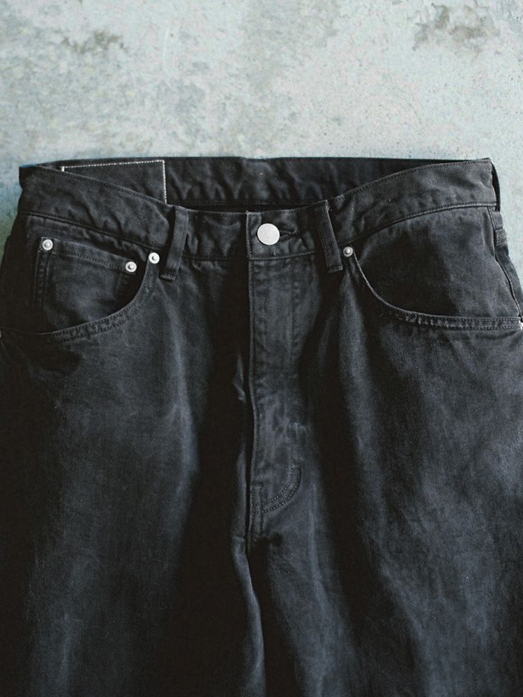 CRACK WASHED BAGGY DENIM PANTS