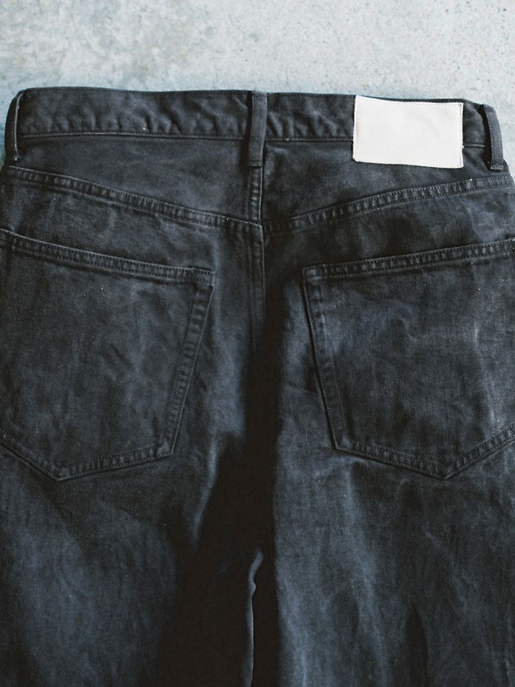 CRACK WASHED BAGGY DENIM PANTS