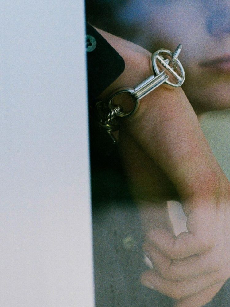 Llife BOTTON CHARM BRACELET