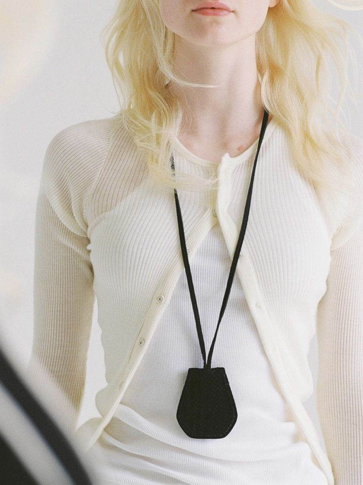 Llife LEATHER CLOCHETTE