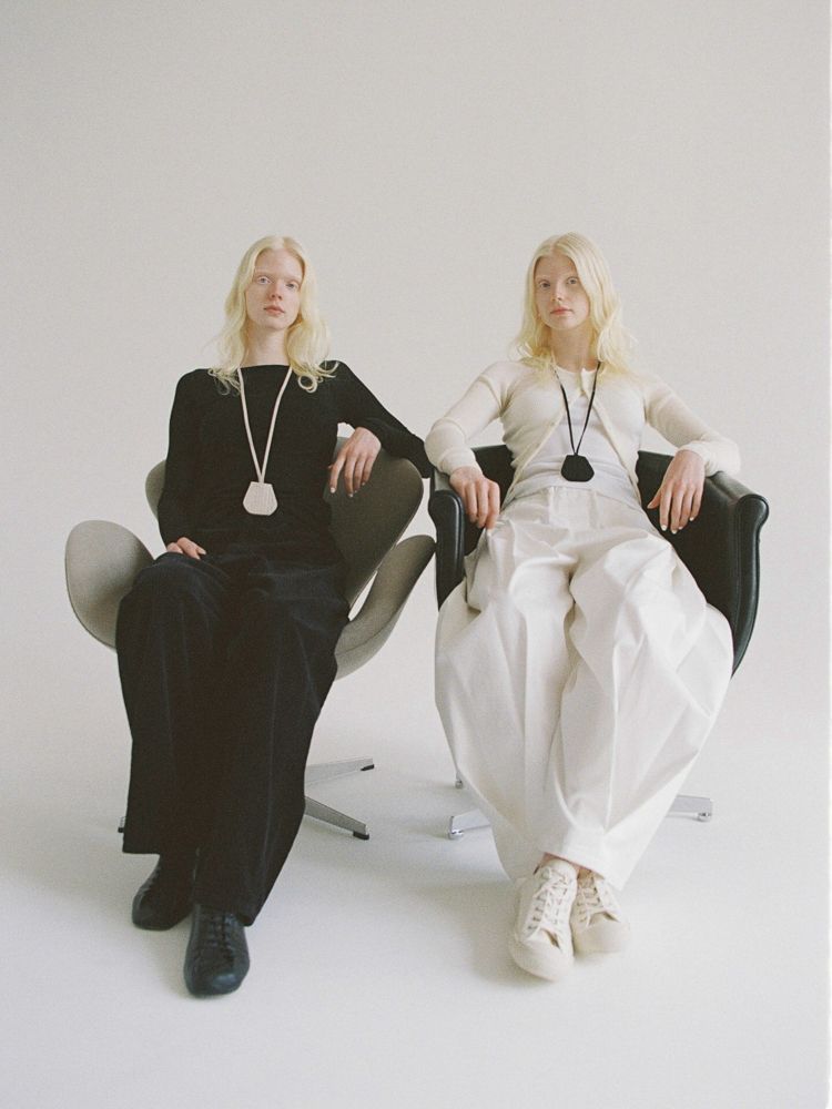 Llife LEATHER CLOCHETTE