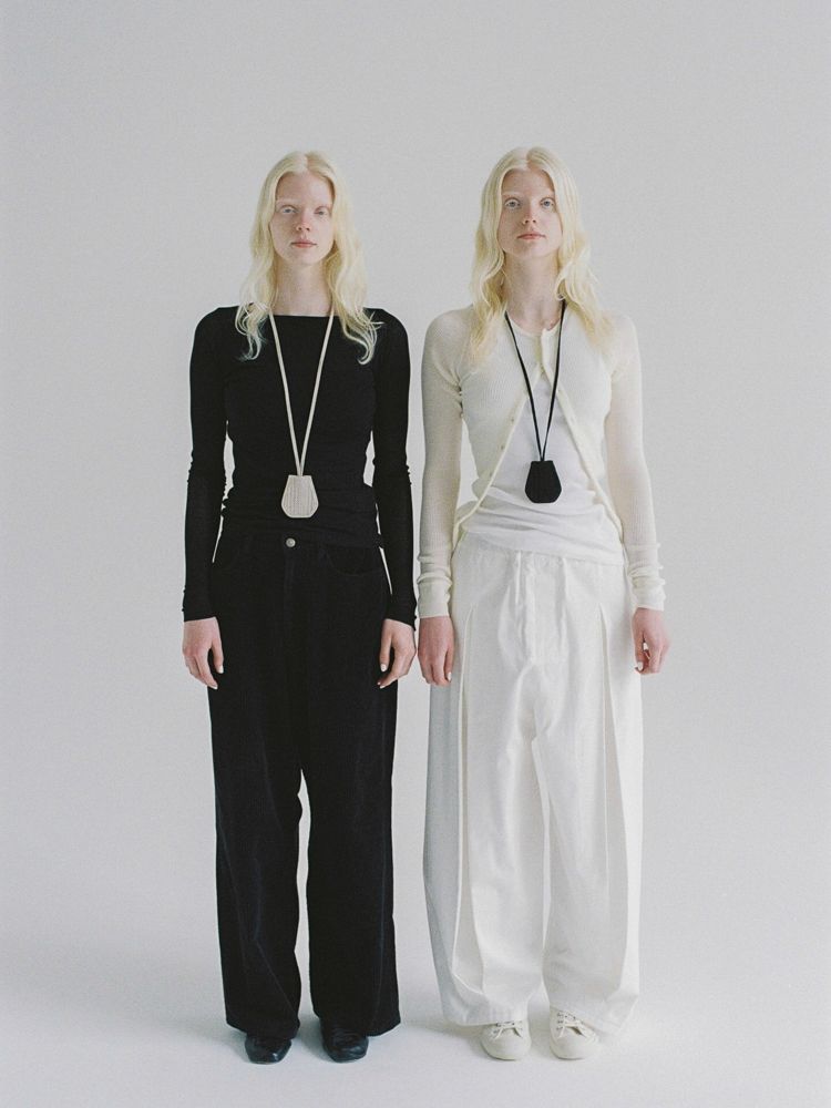 Llife LEATHER CLOCHETTE