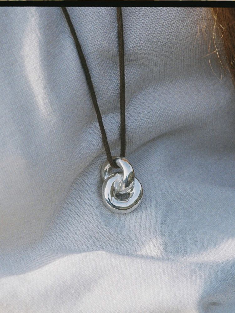 Llife DOUBLE RING PENDANT