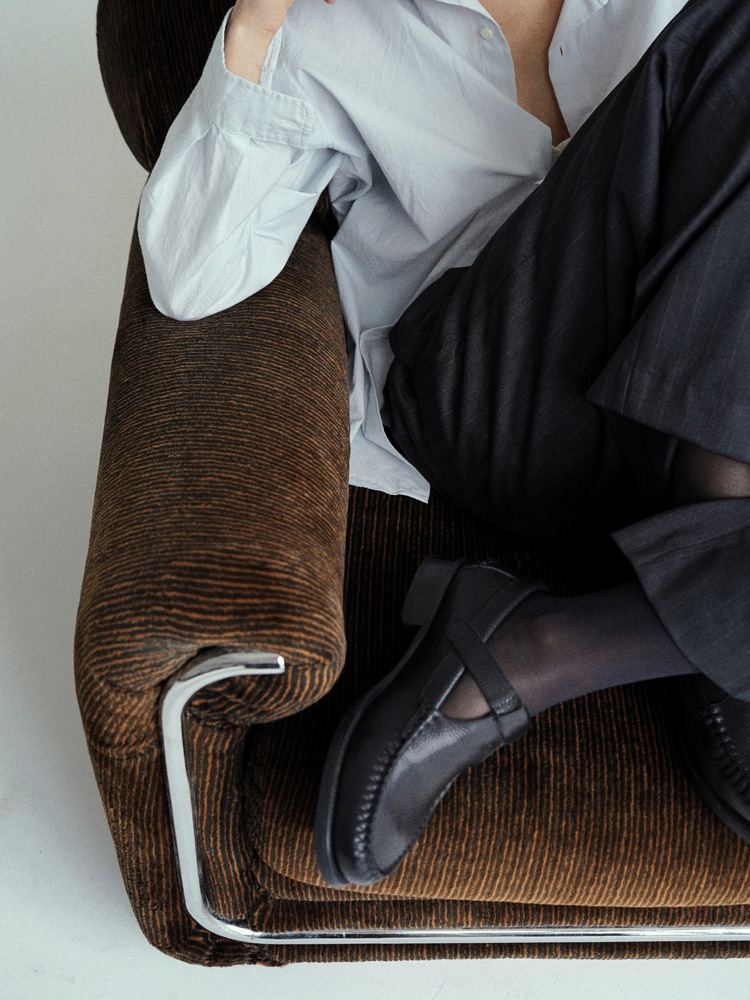 Llife LEATHER T-STRAP LOAFER