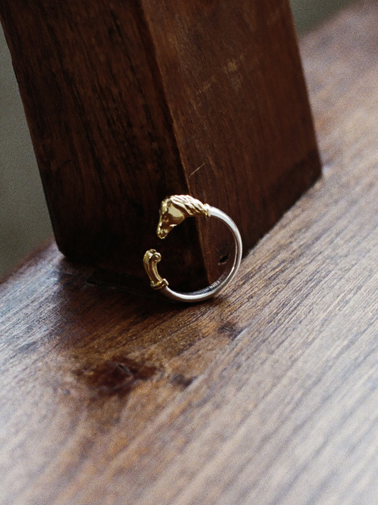 Llife CHEVAL RING