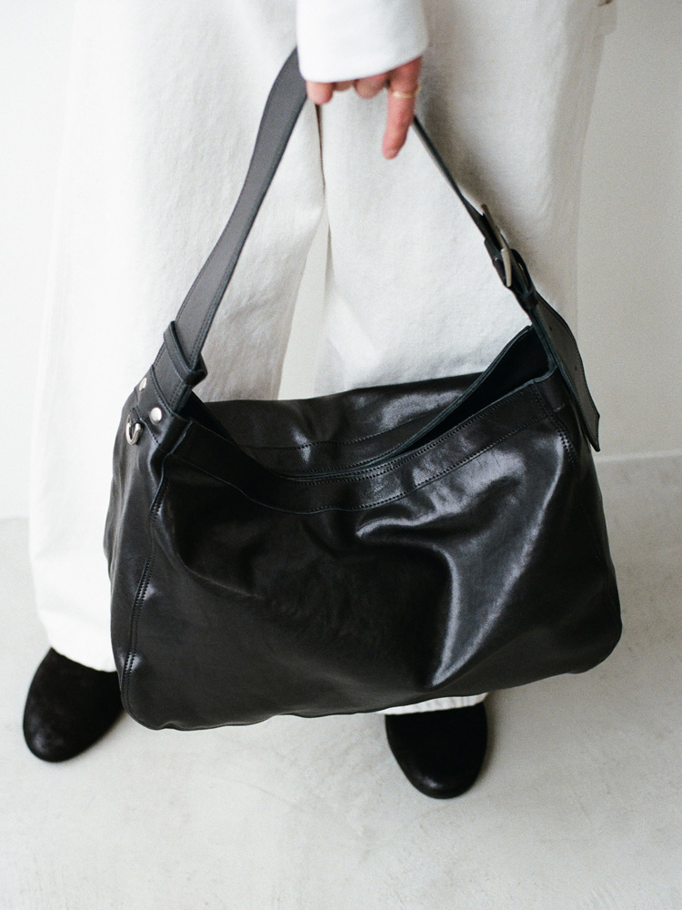 Llife POLISHED COW LEATHER NEWSPAPER BAG
