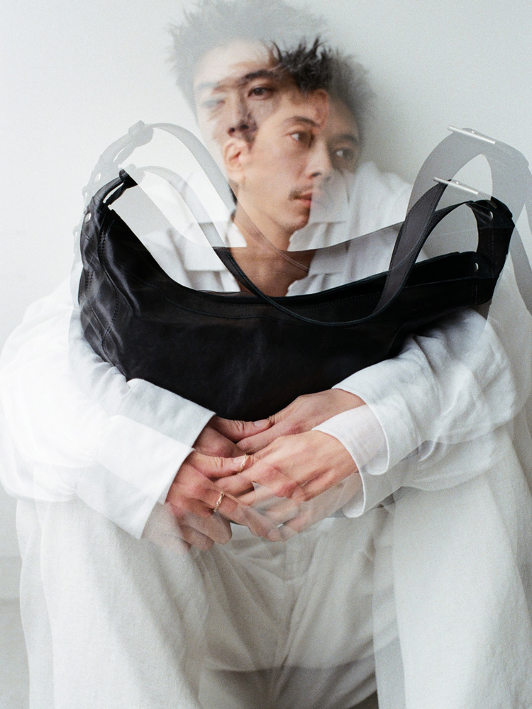 Llife POLISHED COW LEATHER NEWSPAPER BAG