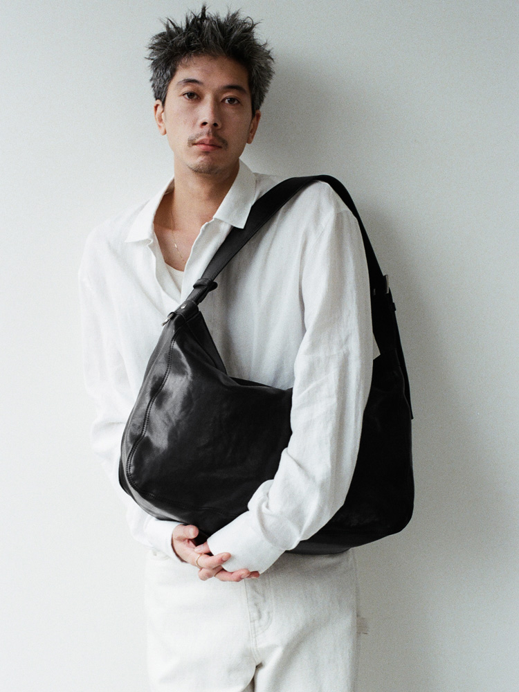 Llife POLISHED COW LEATHER NEWSPAPER BAG