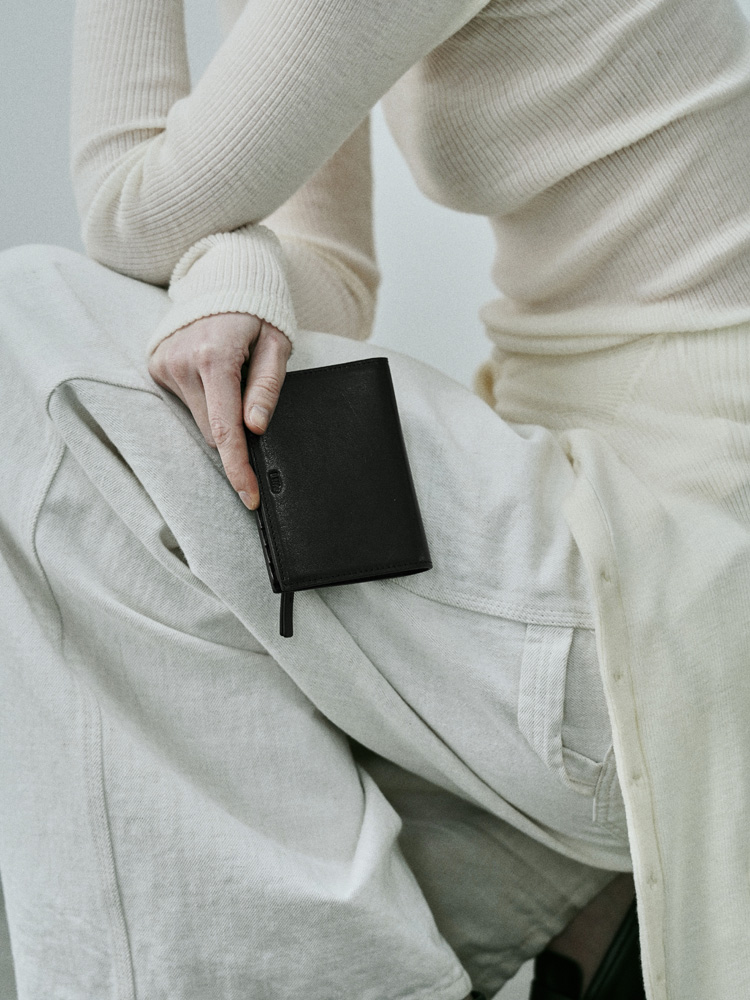 Llife BIFOLD ZIP WALLET