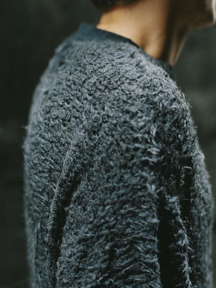 SILK FEATHER KNIT