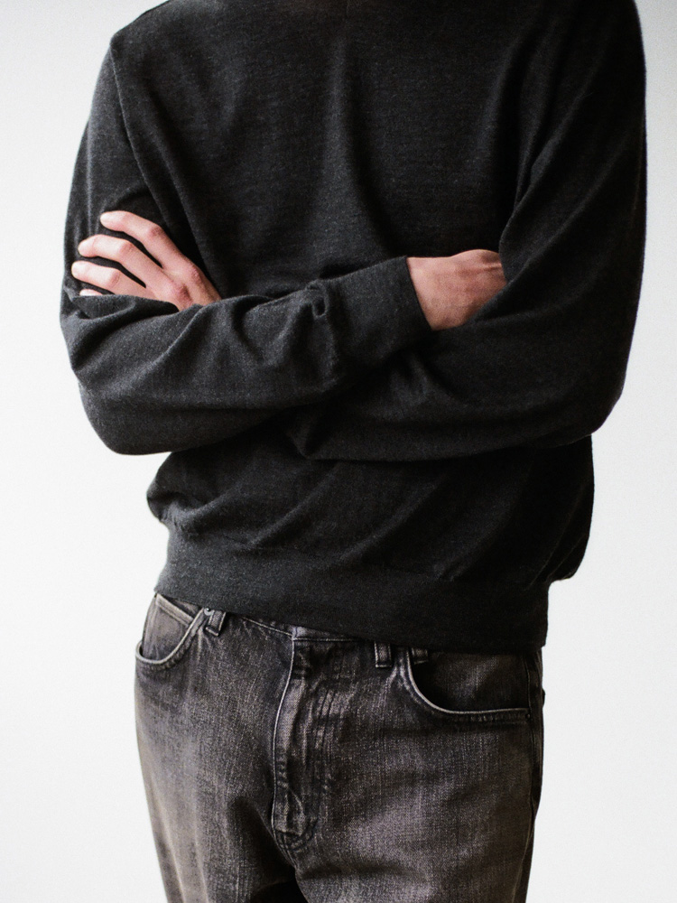 W/Si/Ca 18G V Neck Knit