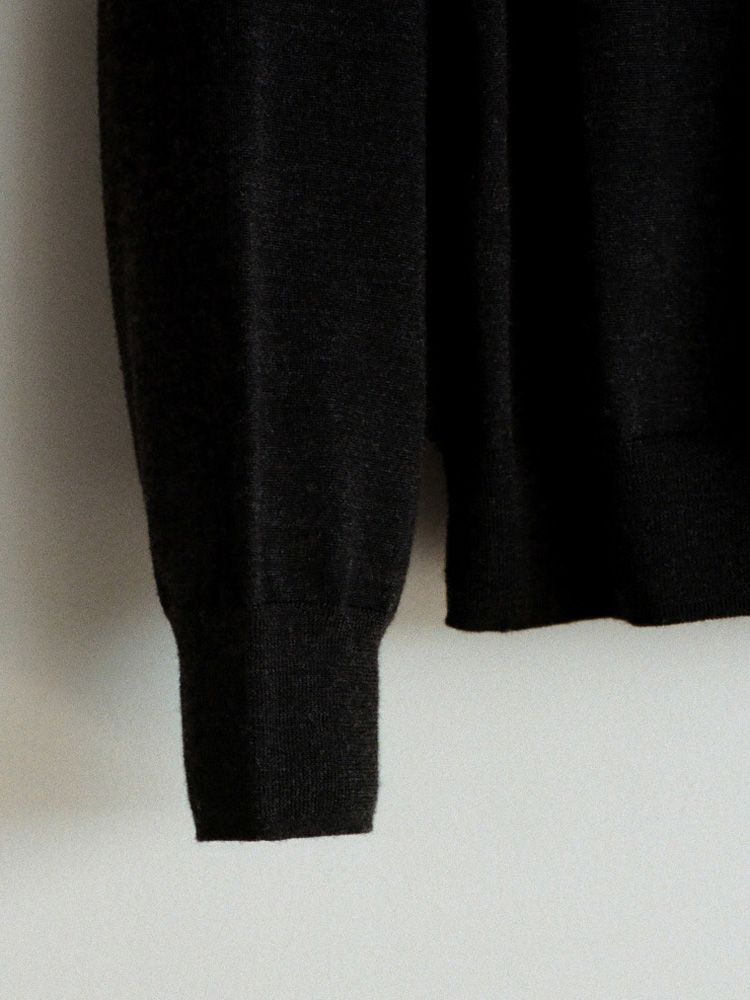 W/Si/Ca 18G V Neck Knit