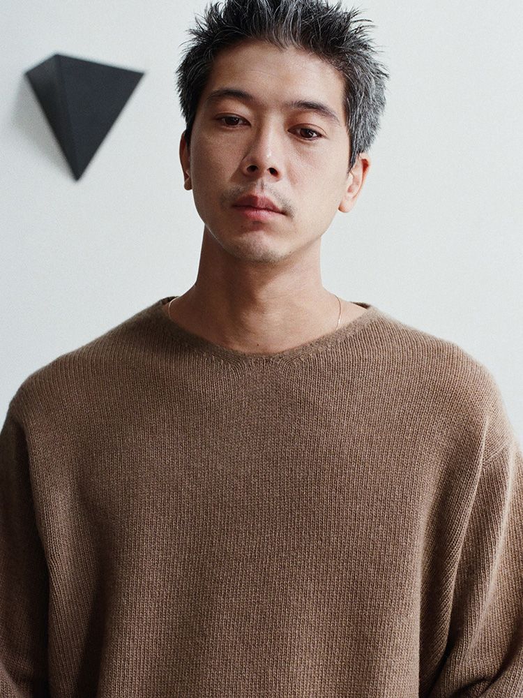 Cashmere Slouch V-neck