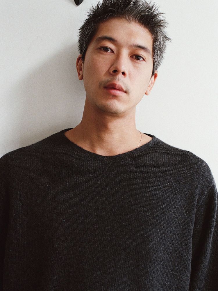 Cashmere Slouch V-neck