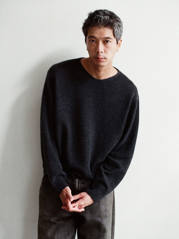 Cashmere Slouch V-neck