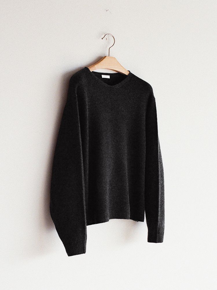 Cashmere Slouch V-neck