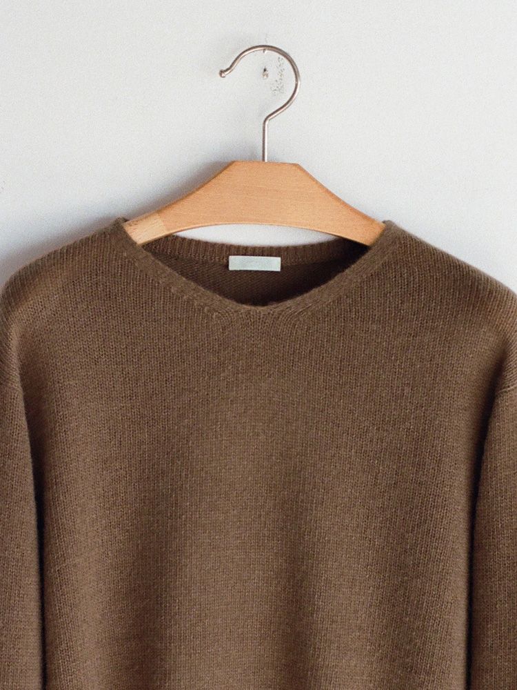Cashmere Slouch V-neck