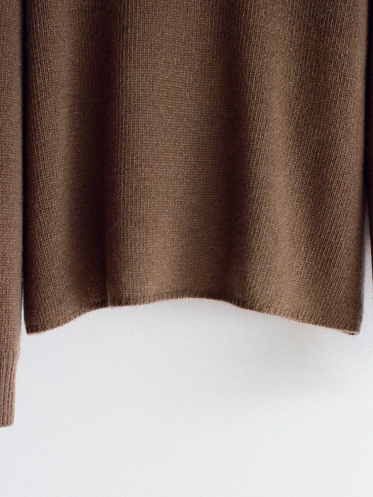 Cashmere Slouch V-neck