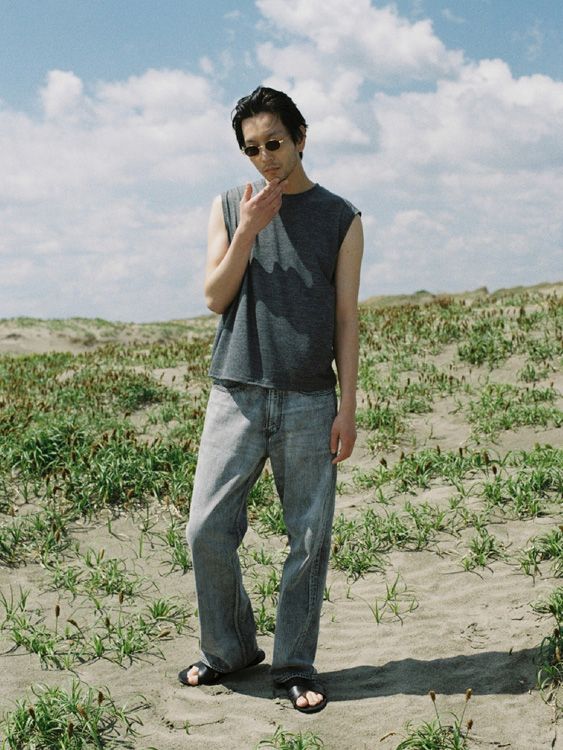 MERINO WOOL SLEEVELESS TEE