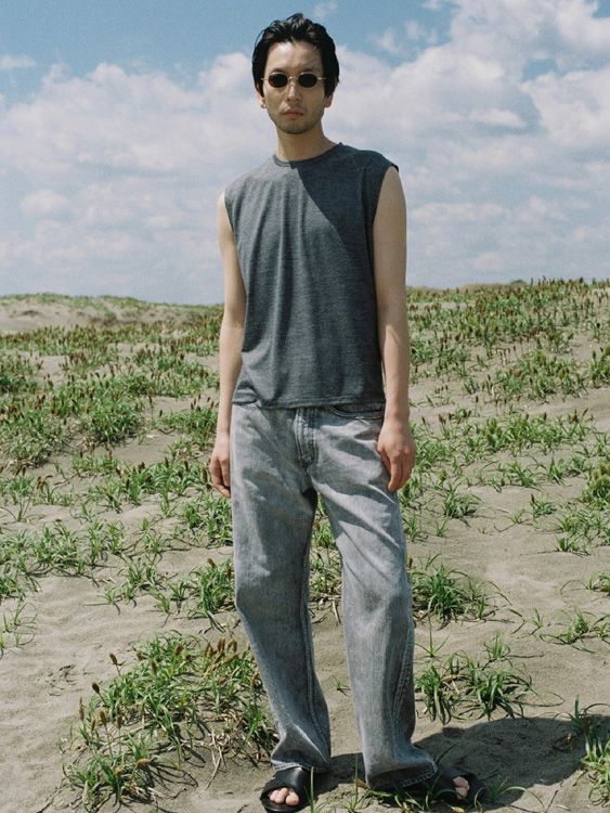 MERINO WOOL SLEEVELESS TEE