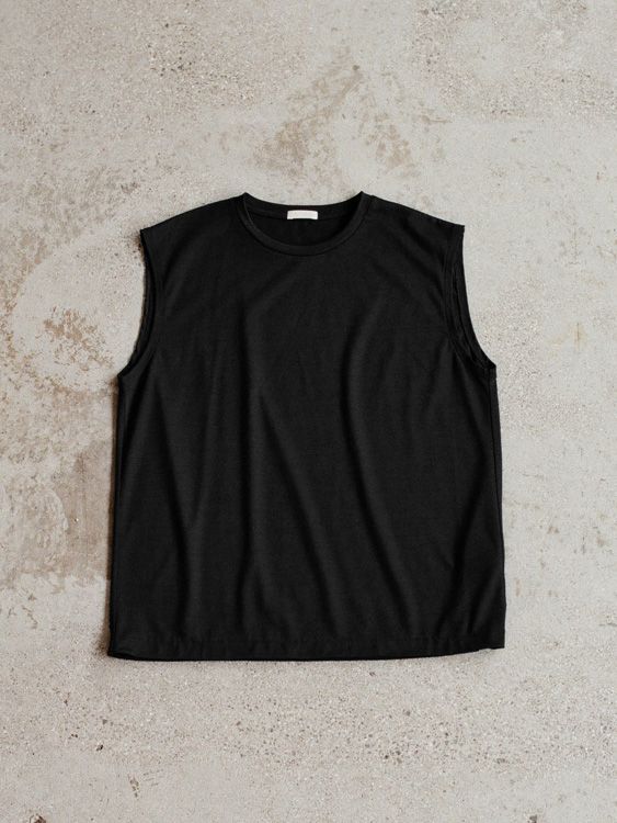 MERINO WOOL SLEEVELESS TEE