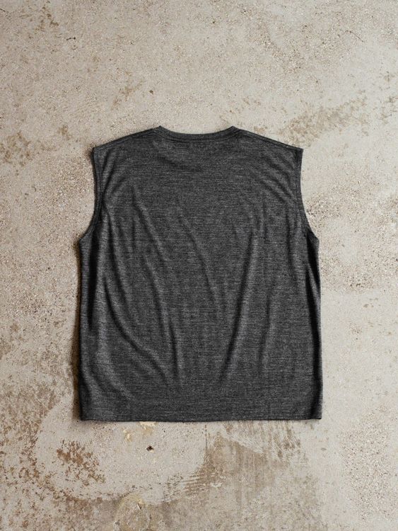 MERINO WOOL SLEEVELESS TEE