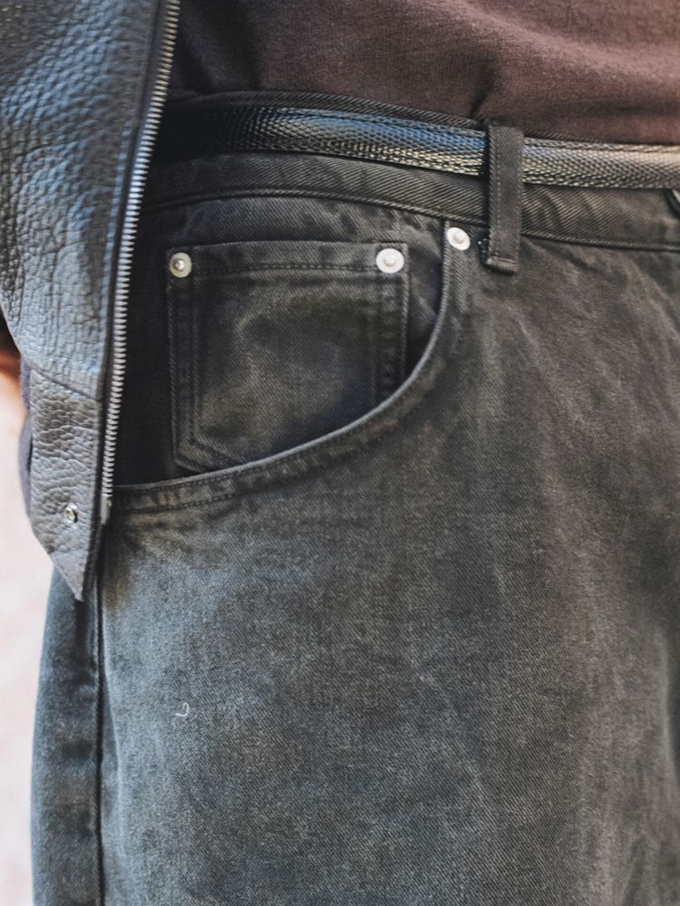 CRACK WASHED BAGGY DENIM PANTS