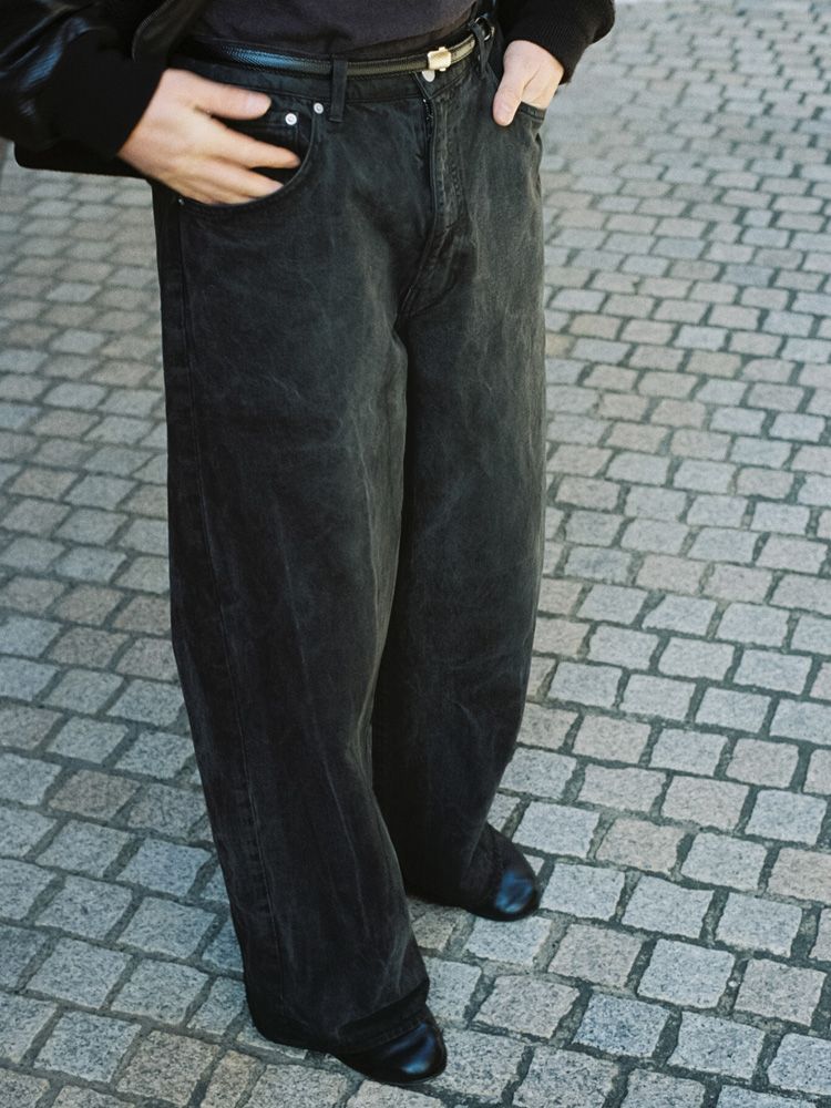 CRACK WASHED BAGGY DENIM PANTS