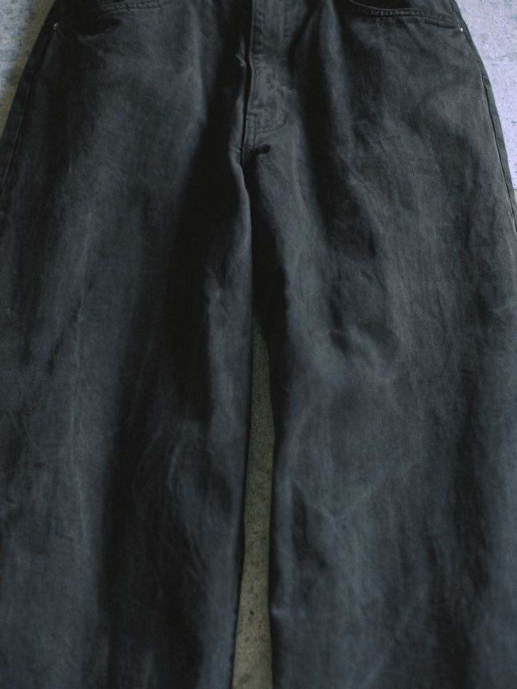 CRACK WASHED BAGGY DENIM PANTS