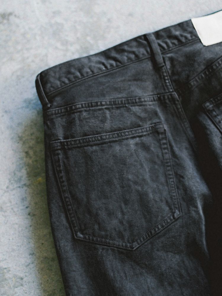 CRACK WASHED BAGGY DENIM PANTS