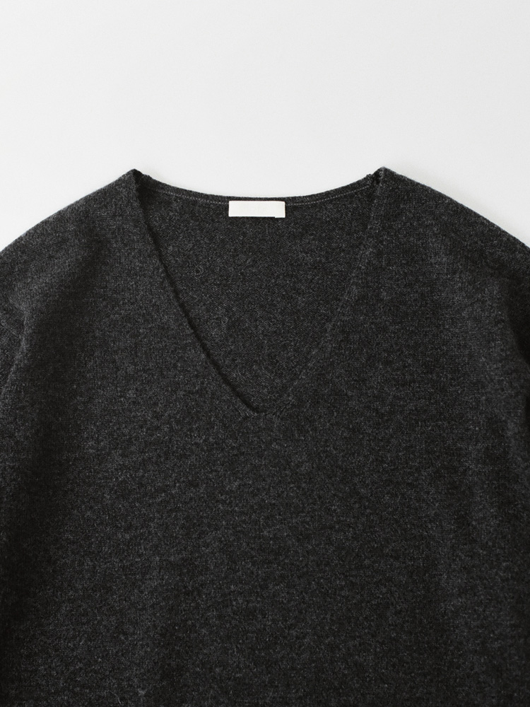 W/Ca Milled V-Neck Knit