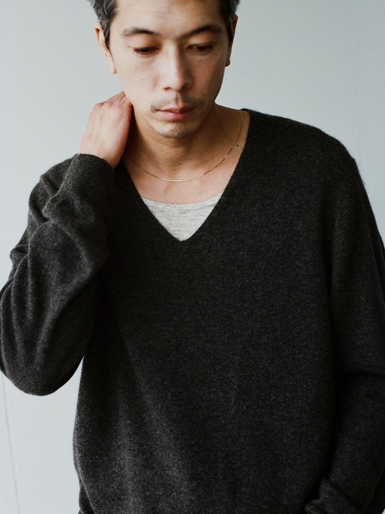 W/Ca Milled V-Neck Knit