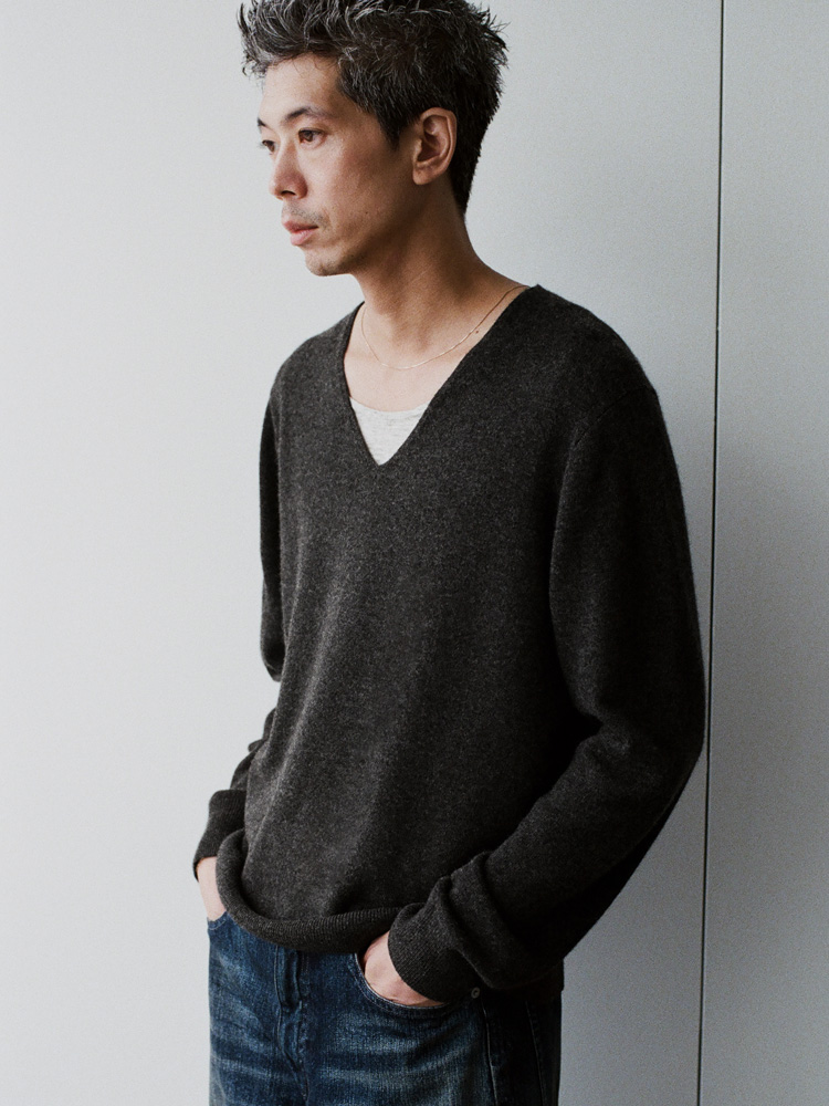 W/Ca Milled V-Neck Knit