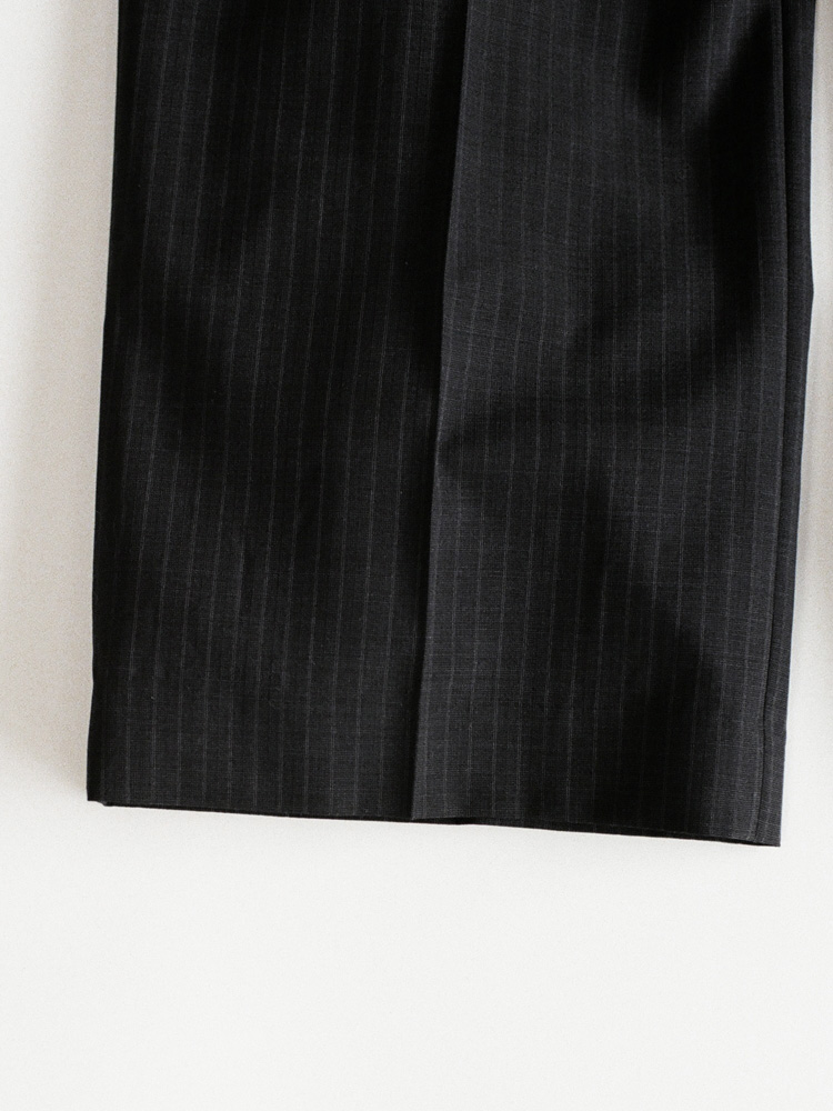 Wool Subtle Flare Slacks