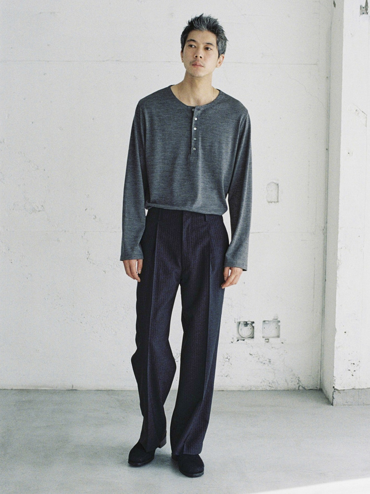 Wool Subtle Flare Slacks